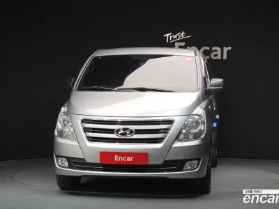 2017 Hyundai Starex 3-Seater VAN, фото 2, лот 10191128