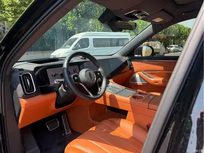 2025 AITO Wenjie AITO M8 Range Extender Max+ Edition 53.4kWh 5-seater, фото 4, лот 10277559