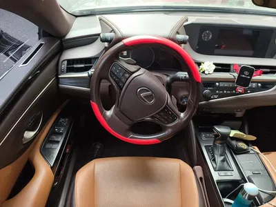 2020 Lexus ES Model 300h Excellence Edition, фото 3, лот 10319394