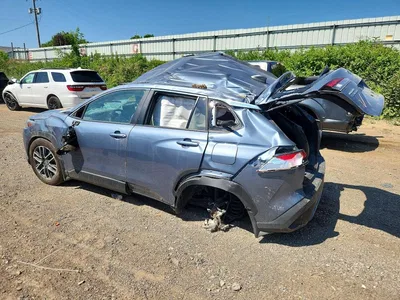 2026 TOYOTA COROLLA CROSS XLE, фото 2, лот 10581375