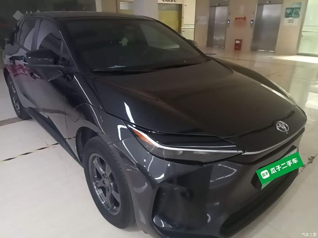 2022 Toyota FAW Toyota bZ4X 2WD Elite JOY Edition, фото 4, лот 11188915
