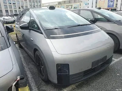 2024 Li Auto MEGA Ultra, фото 4, лот 11468375
