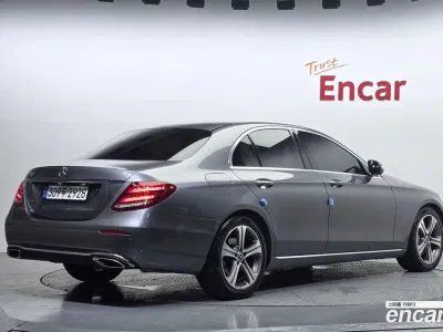 2019 Mercedes-Benz E-Class E300 Avantgarde, фото 2, лот 10210494