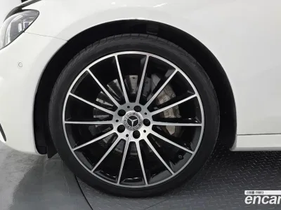 2021 Mercedes-Benz E-Class E350 4MATIC AMG Line Edition, фото 4, лот 10048628