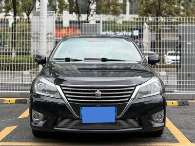 2012 Toyota Crown 2.5L Royal Leather Edition, фото 3, лот 10324607