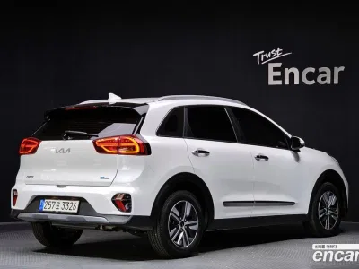 2022 Kia Niro 1.6 HEV, фото 2, лот 10113244