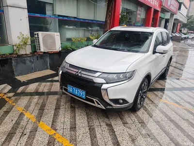 2019 Mitsubishi Outlander 2.4L 4WD Deluxe Edition 7-Seater China VI, фото 1, лот 11134179
