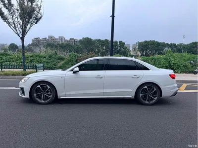 2022 Audi A4L 40 TFSI Luxury Dynamic, фото 3, лот 11107135