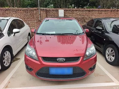 2013 Ford Focus Hatchback Classic 1.8L Auto Million Edition, фото 3, лот 10306449