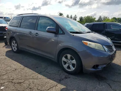2011 TOYOTA SIENNA LE, фото 4, лот 10542630