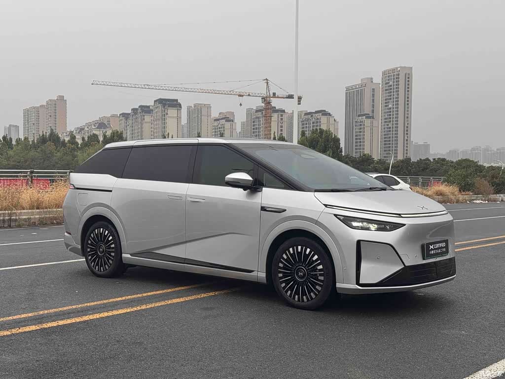 2025 XPeng X9 Extended Range Edition, фото 3, лот 10954943