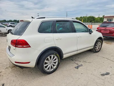 2011 VOLKSWAGEN TOUAREG V6, фото 3, лот 10834828