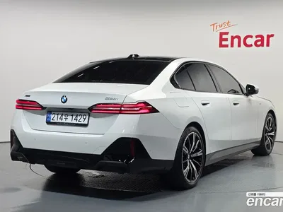 2024 BMW 5-Series 530i xDrive M Sport, фото 2, лот 10145032