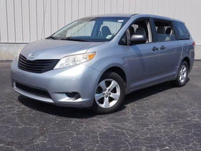 2011 TOYOTA SIENNA BASE, фото 1, лот 10984331