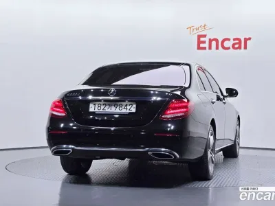 2019 Mercedes-Benz E-Class E220d Avantgarde, фото 4, лот 10519286
