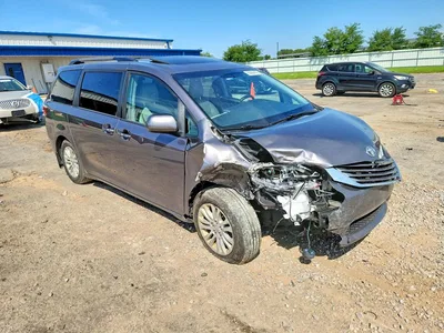 2015 TOYOTA SIENNA XLE 8-PASSENGER, фото 4, лот 10526568