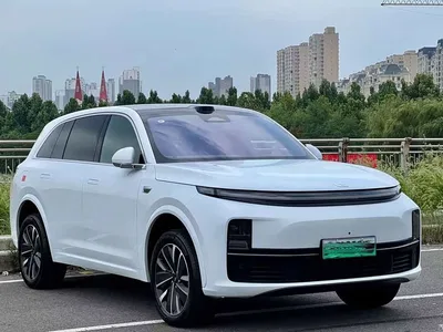 2025 Li Auto L7 Max Smart Renewal Edition, фото 2, лот 10394928