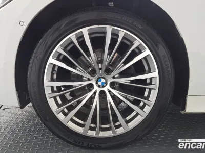 2021 BMW 3-Series 320d xDrive Luxury, фото 4, лот 10041060