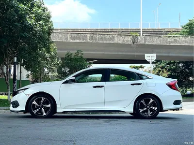 2016 Honda Civic 220TURBO CVT Premium Edition, фото 3, лот 10416338