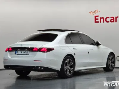 2025 Mercedes-Benz E-Class E200 Avantgarde, фото 1, лот 10072878