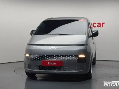 2025 Hyundai Staria Cargo 3-Seater, фото 2, лот 10212110