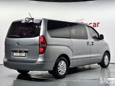 2019 Hyundai Starex Van 5-Seater, фото 2, лот 10161516