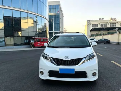 2015 Toyota Sienna, фото 2, лот 10383897