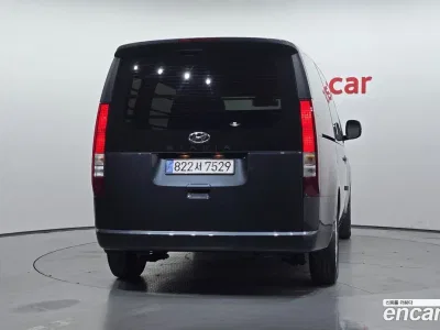 2023 Hyundai Staria Cargo 3-Seater, фото 3, лот 10061750