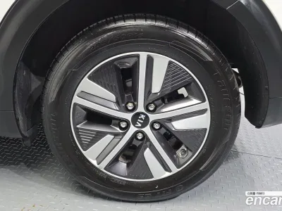 2020 Kia Niro 1.6 HEV, фото 4, лот 10634452