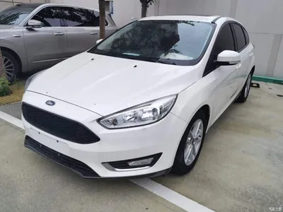 2015 Ford Focus Hatchback EcoBoost 125 Manual Premium Trend, фото 2, лот 11017392
