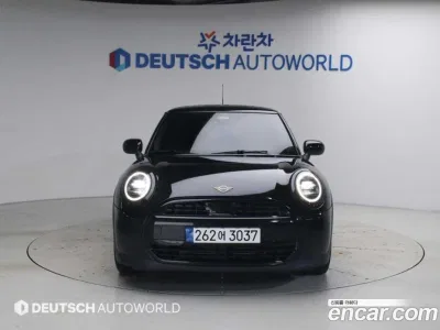 2025 Mini Cooper Essential, фото 3, лот 10101811