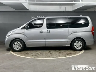 2017 Hyundai Starex 5-Seater VAN, фото 1, лот 10192172
