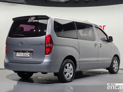 2015 Hyundai Starex 4WD 12-Seater Wagon, фото 2, лот 10686599