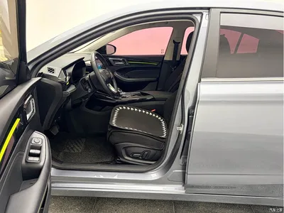 2021 Roewe i5 1.5T GT DCT Lightspeed Edition, фото 4, лот 10339520
