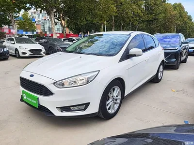 2015 Ford Focus Hatchback EcoBoost 125 Automatic Premium Trend, фото 1, лот 10993640