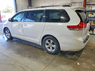 2014 TOYOTA SIENNA LE, фото 2, лот 10586067