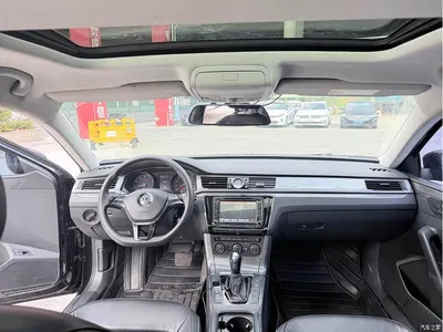 2015 Volkswagen Passat 1.8TSI DSG Honor Edition, фото 4, лот 10895139