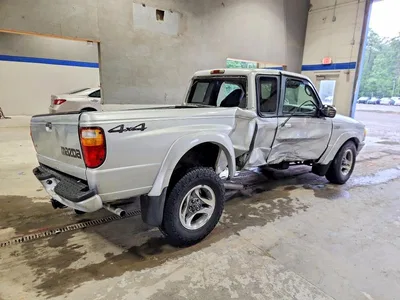 2002 MAZDA B3000 CAB PLUS, фото 3, лот 11158083
