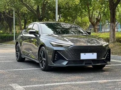 2022 Changan UNI-V 1.5T Premium Model, фото 2, лот 10307055