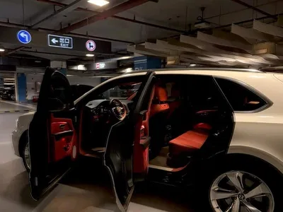 2022 Bentley Bentayga, фото 4, лот 10243741