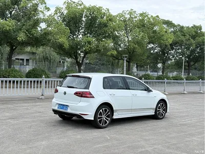 2017 Volkswagen Golf 280TSI Auto R-Line Millionth Anniversary Edition, фото 4, лот 10451191