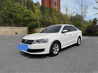 2013 Volkswagen Lavida Facelift Classic 1.6L Automatic Trend, фото 2, лот 10459980