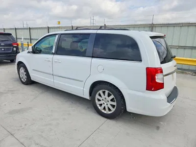 2016 CHRYSLER TOWN & COUNTRY TOURING, фото 2, лот 10864490