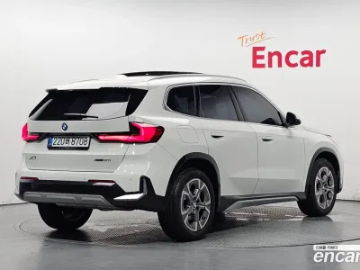 2025 BMW X1 xDrive 20i xLine, фото 1, лот 10063671