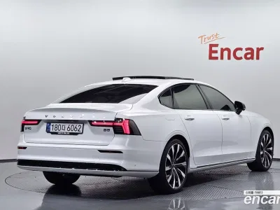 2026 Volvo S90 B5 Ultra Dark, фото 2, лот 10217611