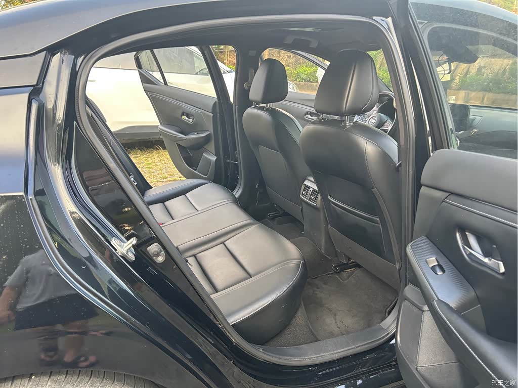 2021 Nissan Sylphy 1.6L XL CVT Joy Edition, фото 4, лот 11195144