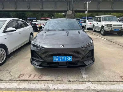 2023 Changan UNI-V 1.5T Sport Edition, фото 2, лот 10407393