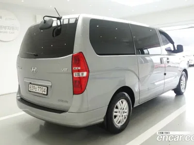 2016 Hyundai Starex 3-Seater VAN, фото 4, лот 10181317
