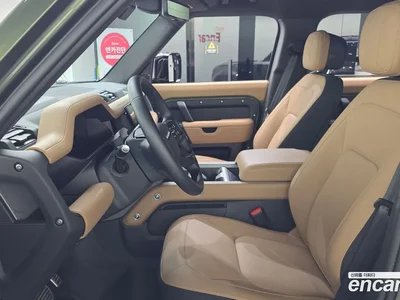 2026 Land Rover Defender 110 P400 X, фото 3, лот 10208177