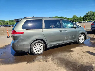 2012 TOYOTA SIENNA LE, фото 3, лот 10581997